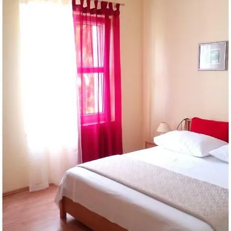 Apartament Biocic *